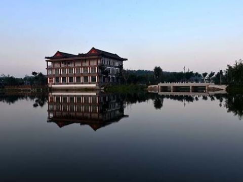 點(diǎn)擊查看詳細(xì)信息<br>標(biāo)題：曲阜廖河公園一角 閱讀次數(shù)：2743